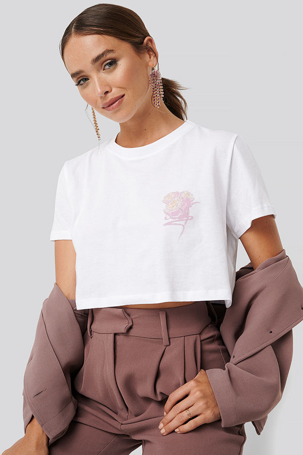 NA-KD Flower Cropped Tee vit