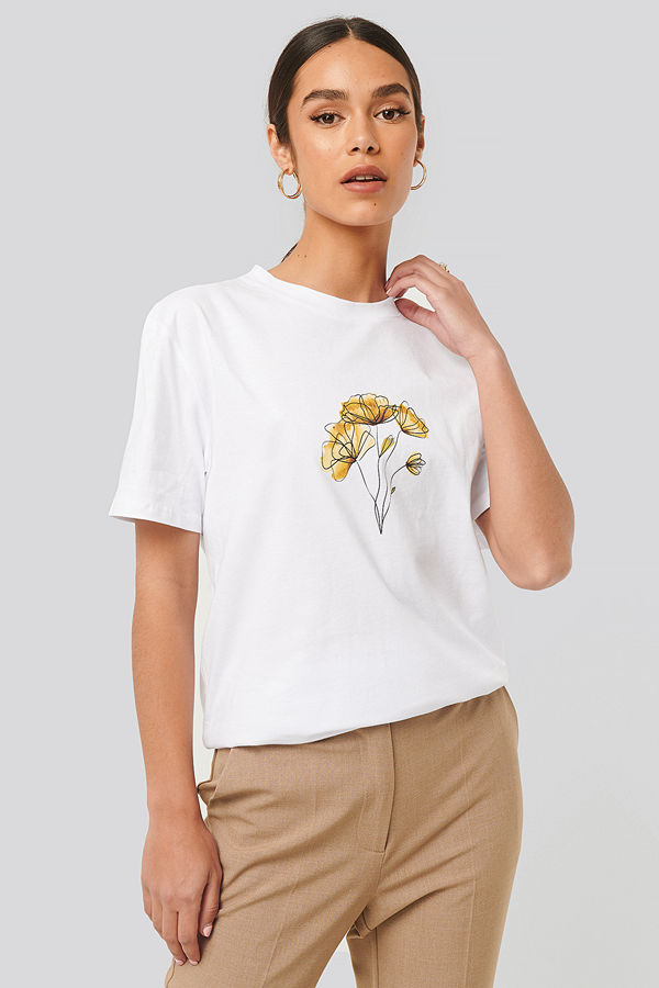 NA-KD Trend Line Flower Printed Tee vit
