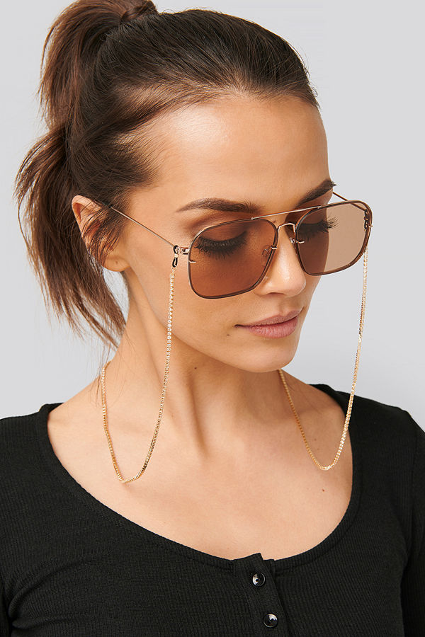 NA-KD Accessories Strass Sunglass Chain guld