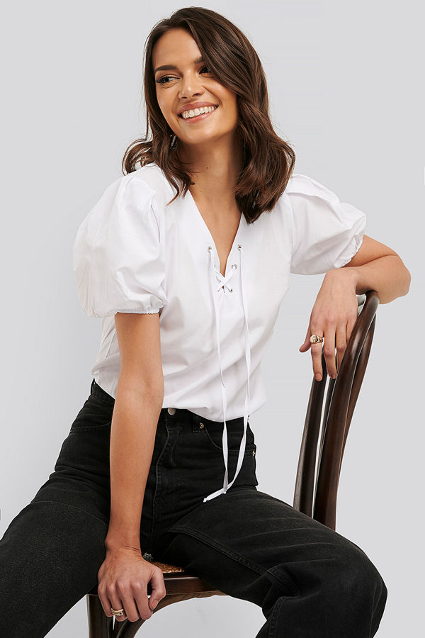 Trendyol Blus Med Detaljer vit