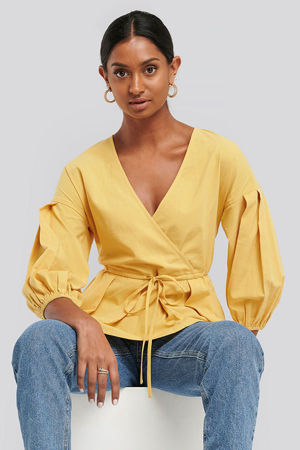 NA-KD Balloon Sleeve Drawstring Blouse gul