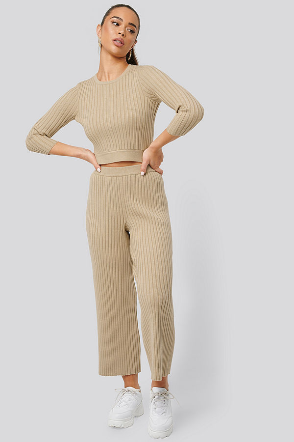 NA-KD omönstrade byxor Ribbed Knitted Culottes beige