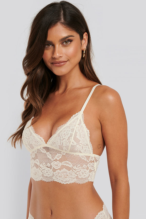 NA-KD Lingerie Romantic Wide Lace Bralette vit