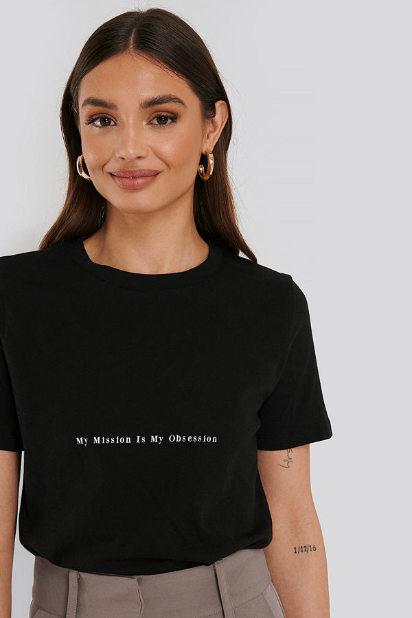 NA-KD Tryckt T-Shirt svart