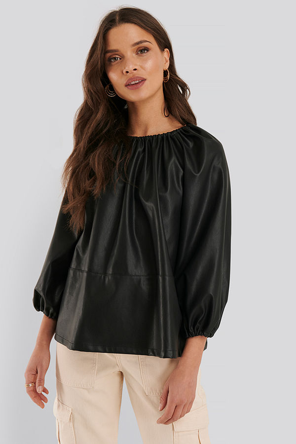 NA-KD Trend Pu-Topp svart