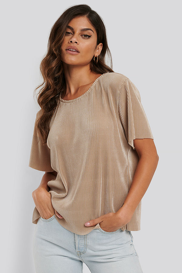 NA-KD Veckad Topp Med Lös Passform beige