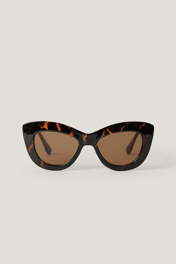NA-KD Accessories Oversize Rundade Cateye-Solglasögon brun