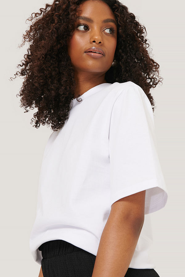 NA-KD Trend T-Shirt Med Axelvaddar vit
