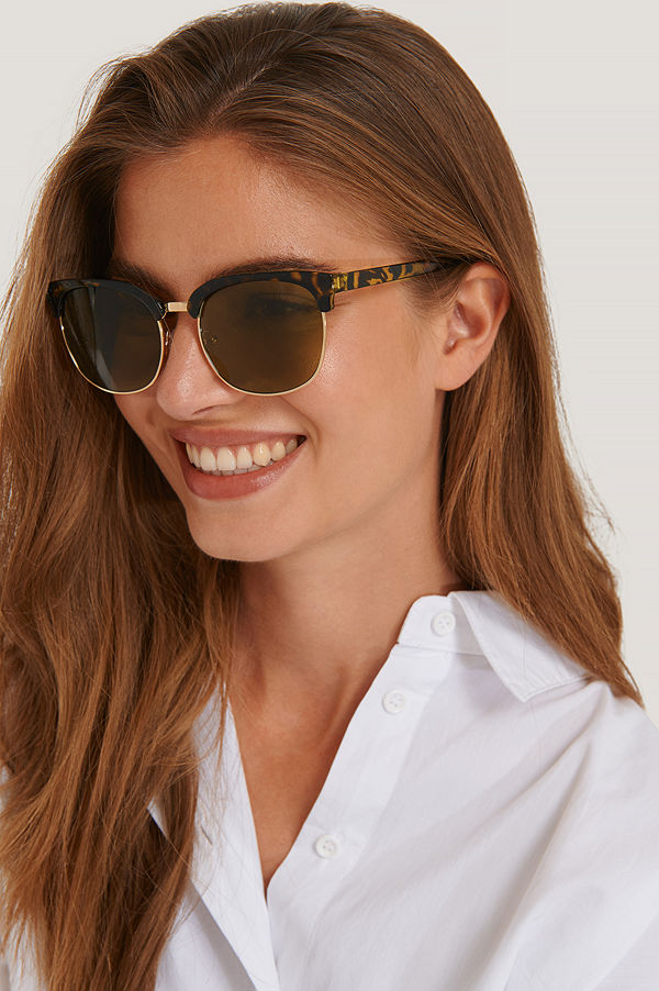 NA-KD Accessories Solglasögon Med Runda Bågar brun