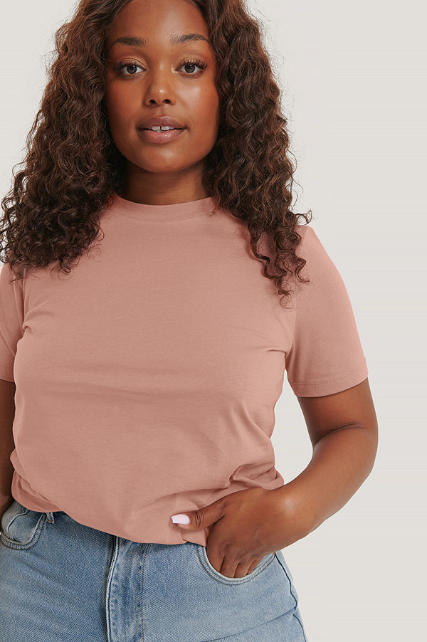 NA-KD Basic Bas-T-Shirt rosa