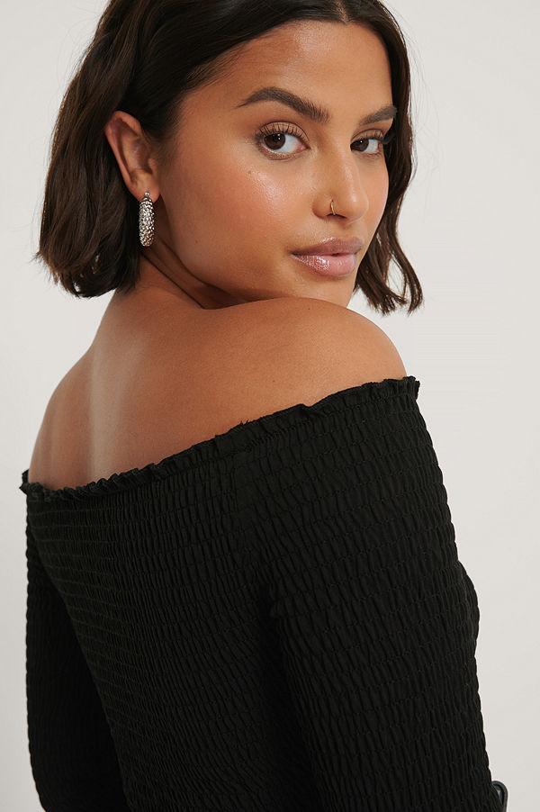 NA-KD Boho Offshouldertopp Med Smock svart
