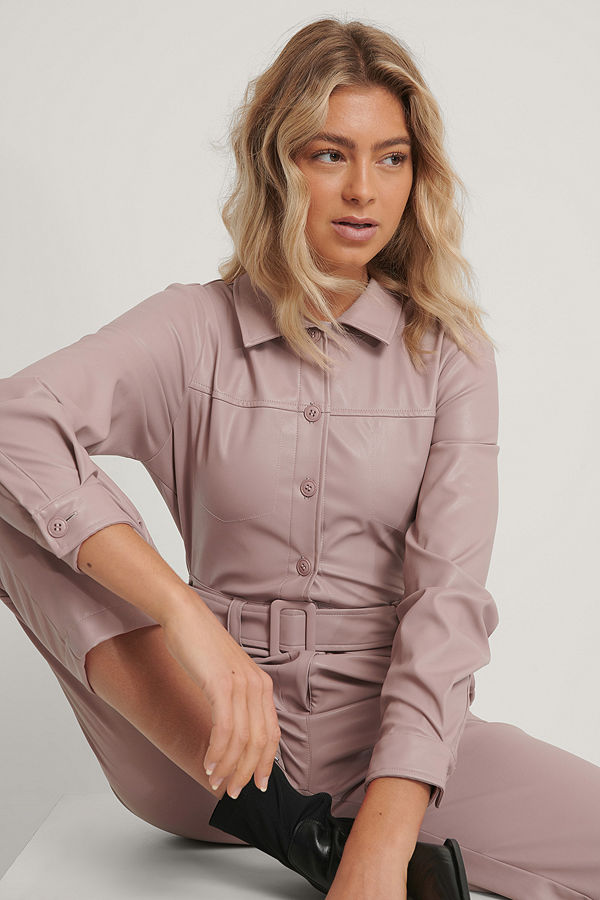 Isha Van Dijk x NA-KD Jumpsuit I Konstläder rosa