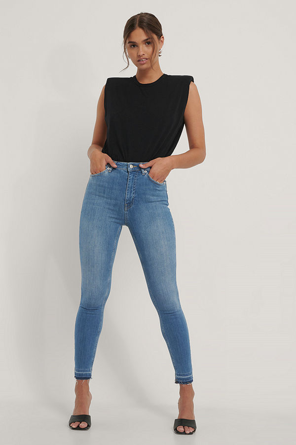 NA-KD Reborn Ekologiska Skinny Jeans Med Hög Midja Och Öppen Fåll blå