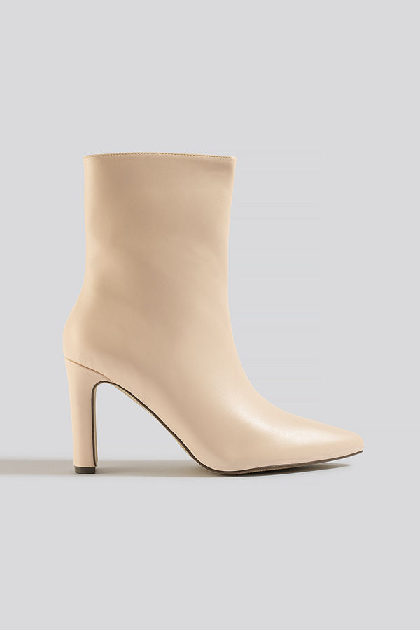 NA-KD Shoes Pointy Flat Heel Boots beige