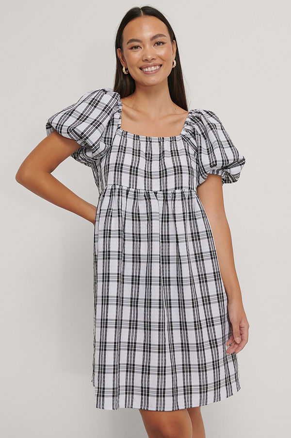 NA-KD Trend Miniklänning Med Fyrkantig Halsringning multicolor