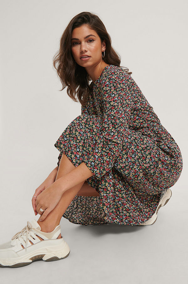 NA-KD Ruffle Hem Round Neck Midi Dress multicolor