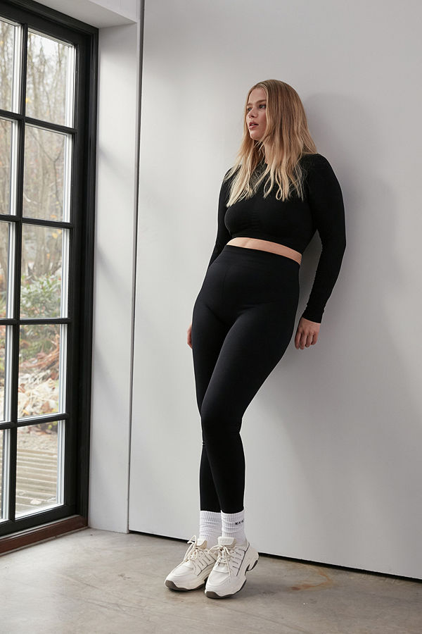 NA-KD Flow Sömlösa Leggings svart