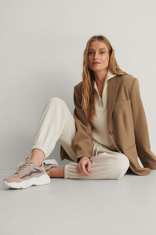 NA-KD Shoes Löparsko Mer Reflexdetaljer beige