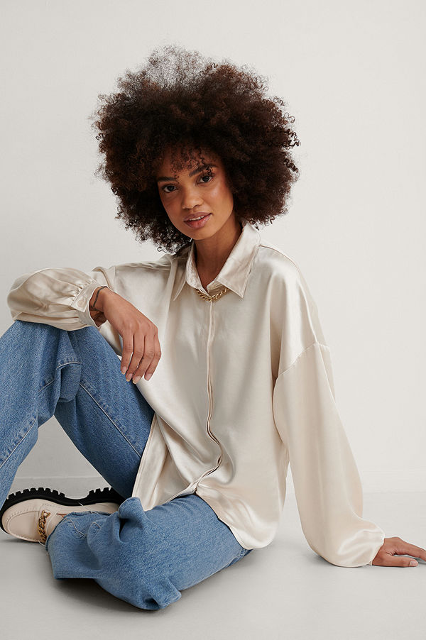 NA-KD Party Satinblus beige