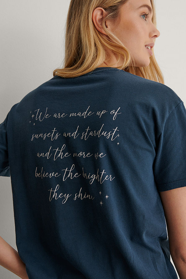 Lisa-Marie Schiffner x NA-KD Ekologisk Tryckt T-shirt blå