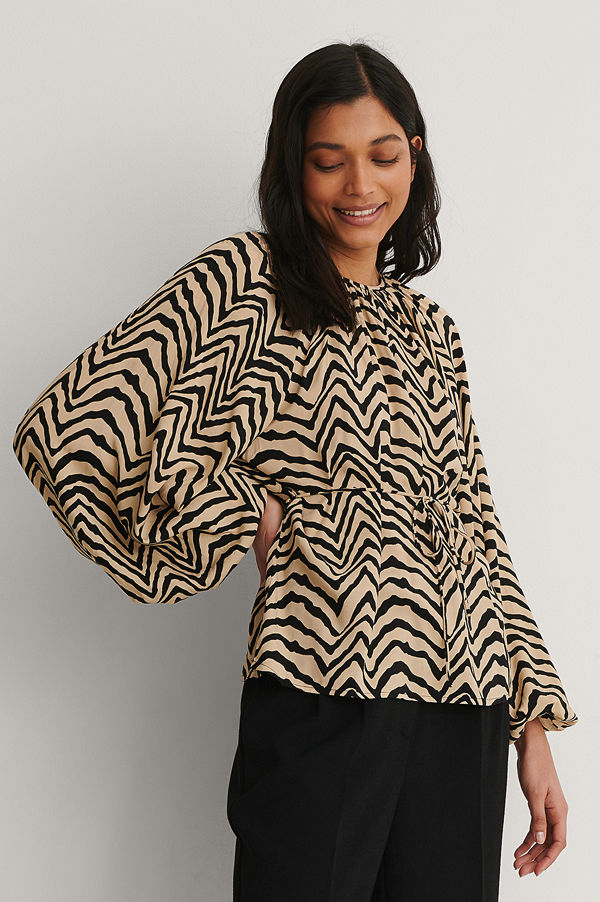 NA-KD Reborn Blus Med Rund Hals multicolor