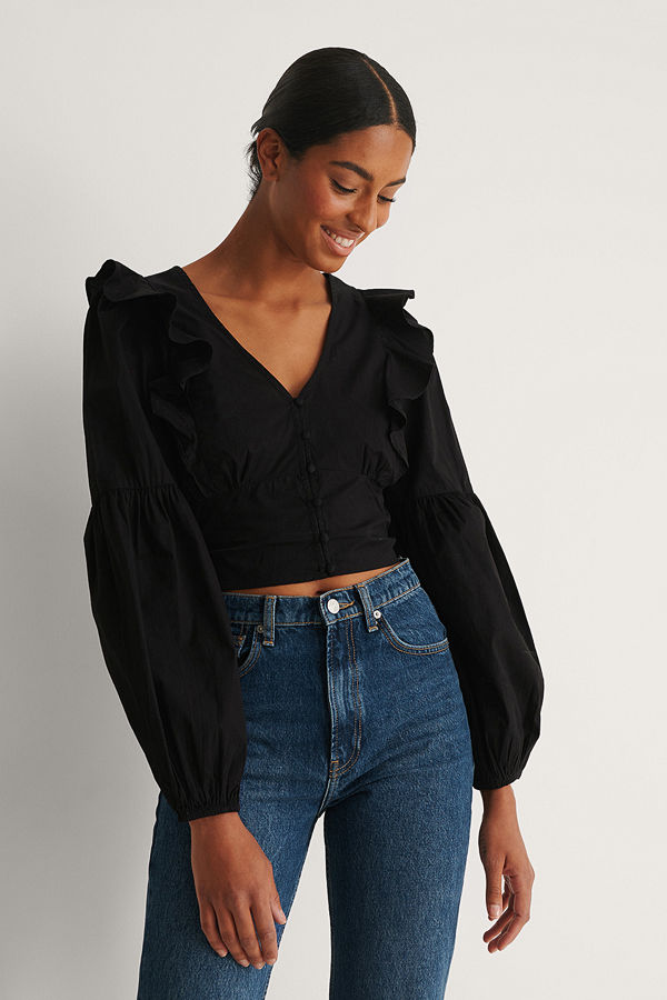 NA-KD Blus Med Volanger svart