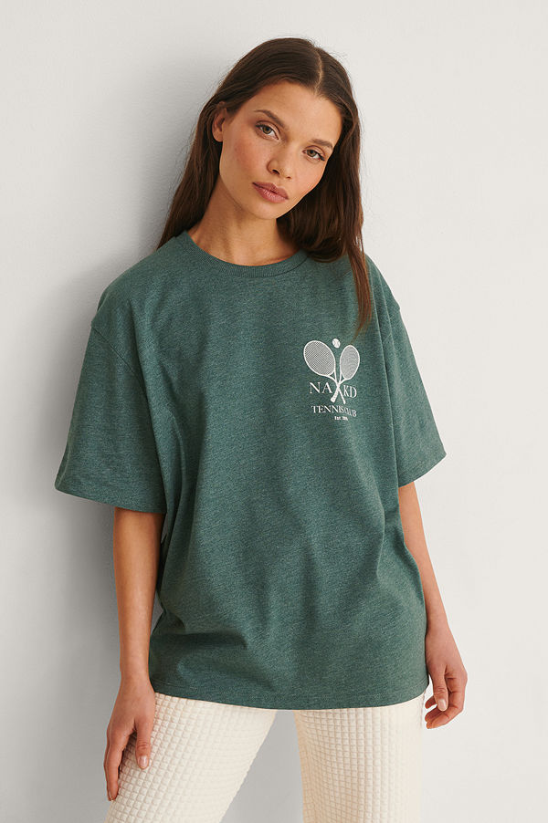 NA-KD Ekologisk T-shirt Med Tennis Club-tryck grön