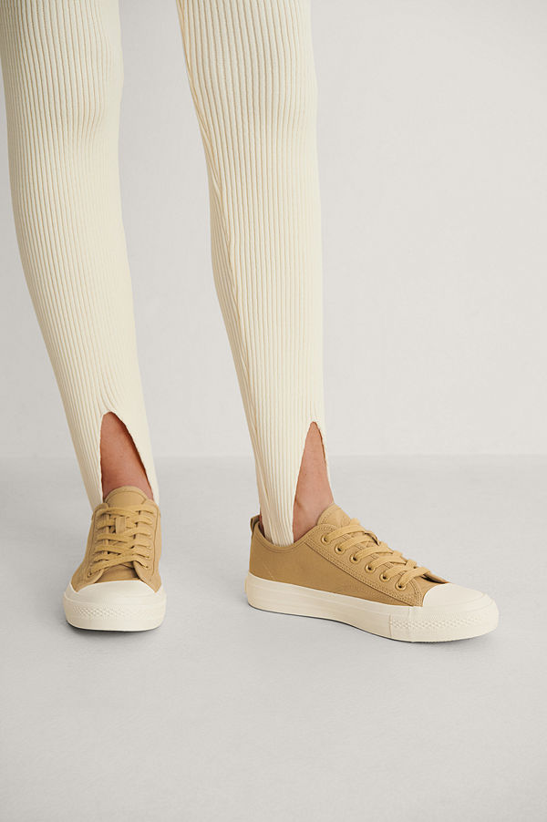 NA-KD Shoes Låga Träningsskor Med Snören gul