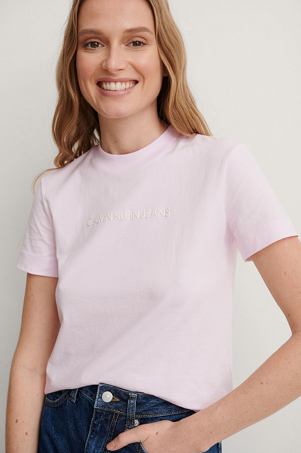 Calvin Klein Organic Shrunken Institutional Tee rosa
