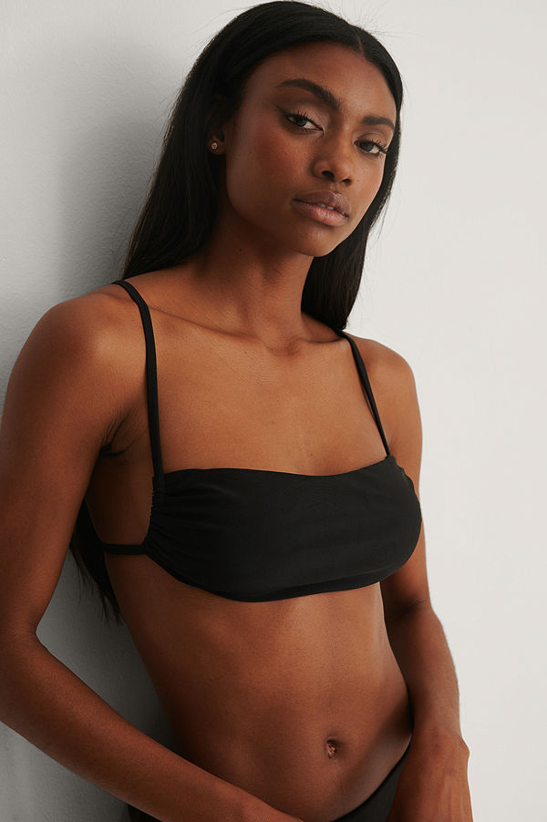Marije Zuurveld x NA-KD Recycled Rynkad Bikinitopp svart