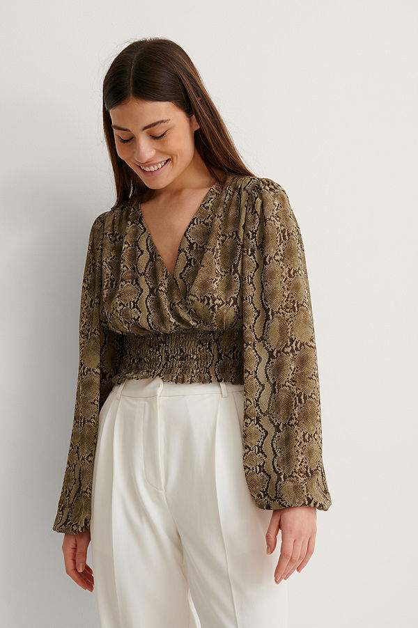 NA-KD Reborn Recycled Vid Blus Med Smock I Midjan brun
