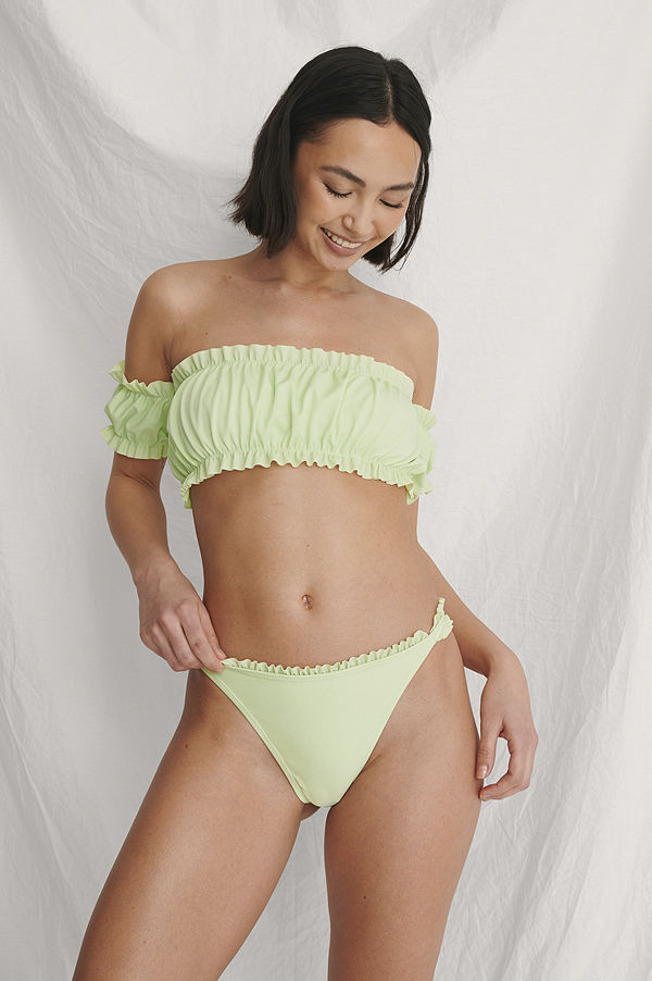 Curated Styles Återvunnen Bikinitopp Med Fransdetalj grön