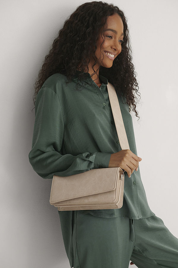 NA-KD Accessories omönstrad axelväska Väska beige