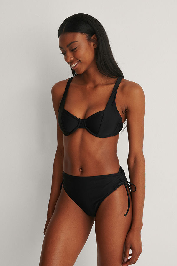 NA-KD Swimwear Bikinitrosa Med Band I Sidan svart