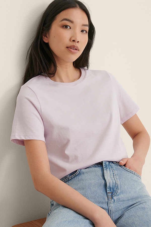 NA-KD Basic T-Shirt I Ekologisk Bomull Med Rund Hals lila