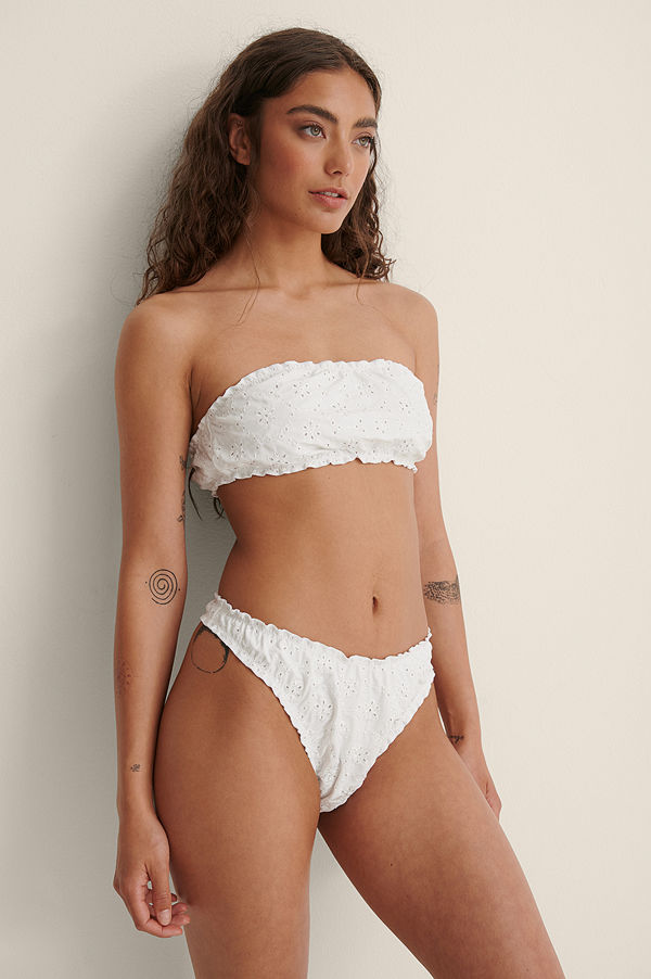 NA-KD Swimwear Högt Skuren Bikinitrosa vit