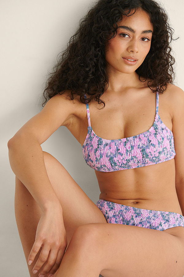 NA-KD Swimwear Clean Cut Bikinitopp Med Smock rosa