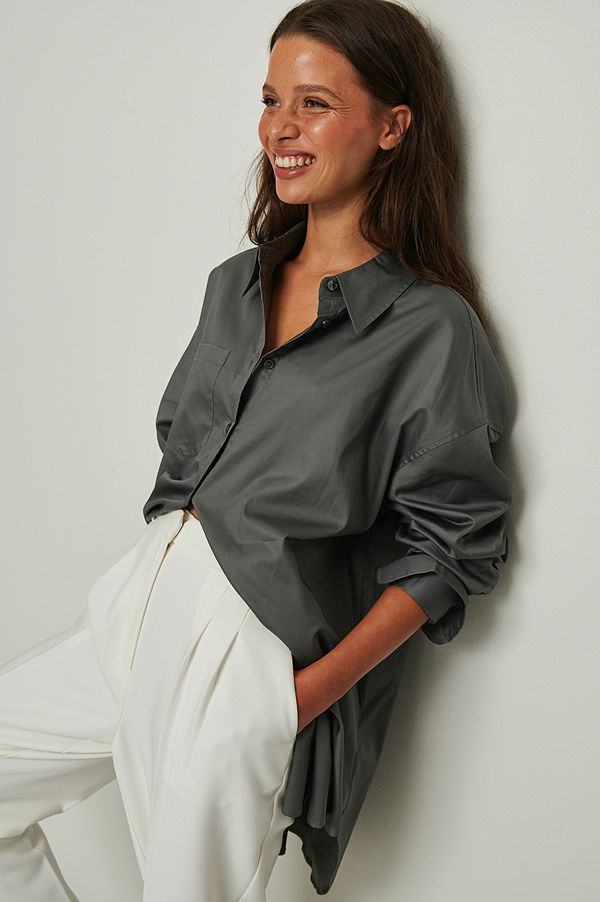 NA-KD Trend Recycled oversize skjorta med ficka grå