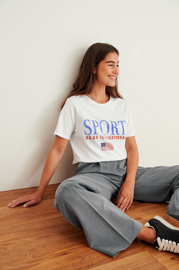 NA-KD Trend Ekologisk sport t-shirt med tryck vit