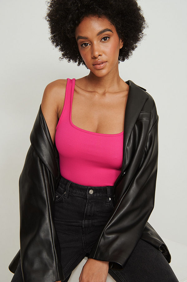 NA-KD Basic Recycled ribbstickat linne rosa