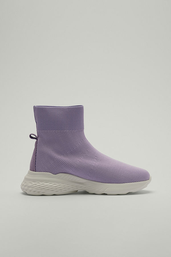 NA-KD Shoes Gympaskor med struktur lila