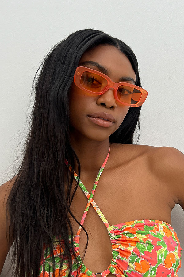 NA-KD Accessories Skimmrande solglasögon orange