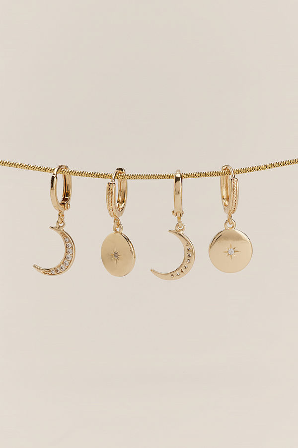 NA-KD Accessories smycke Återvunna örhängen med små mån- och stjärnhängen guld