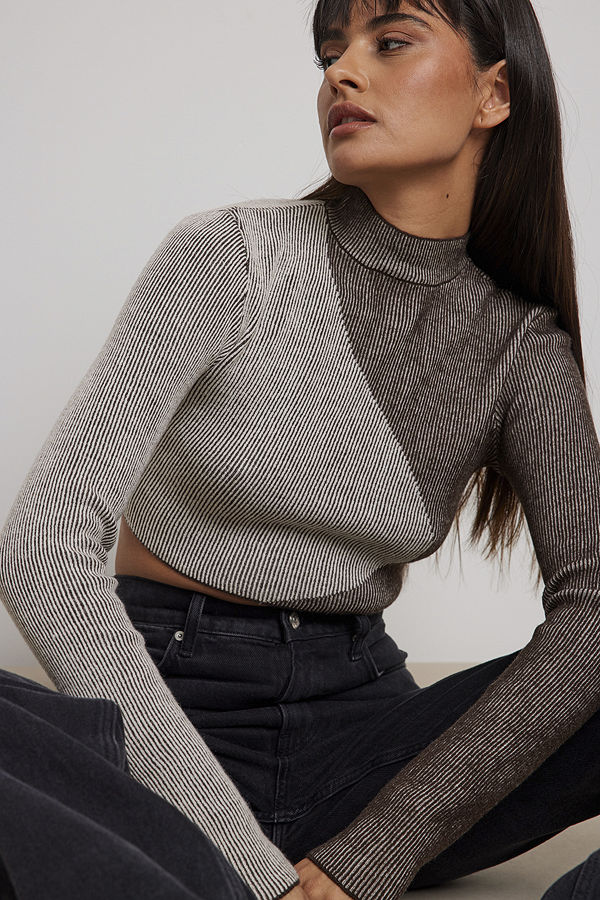 Mocean Sisters x NA-KD Kort topp med färgblock multicolor