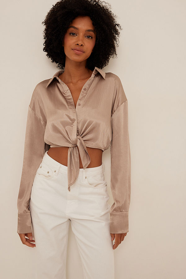 NA-KD Party Blus med knyt fram beige