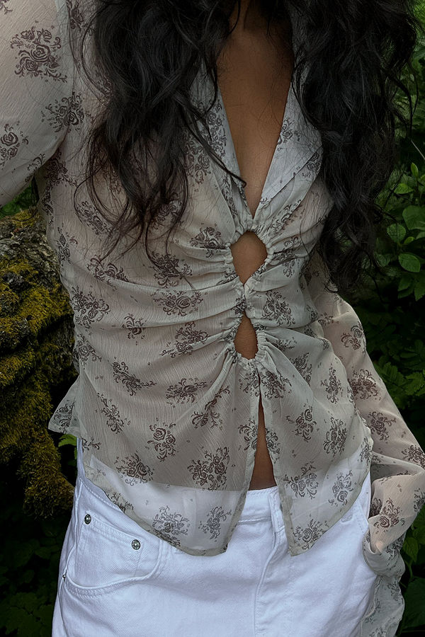 NA-KD Trend Fitted Long Sleeve Chiffon Blouse flower