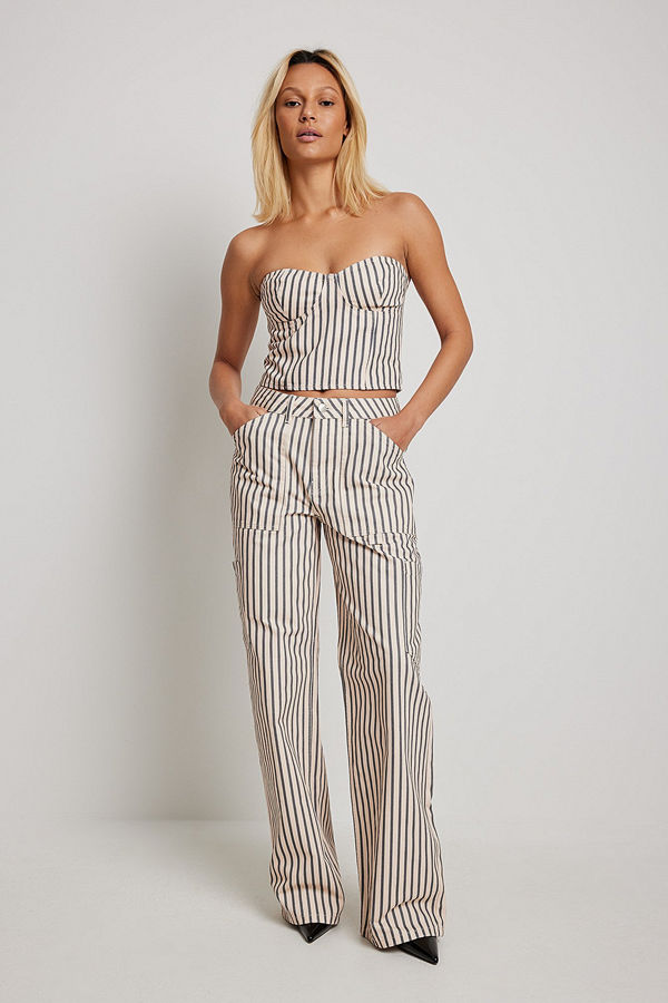 NA-KD byxor Jeans Cargo med vida ben stripe