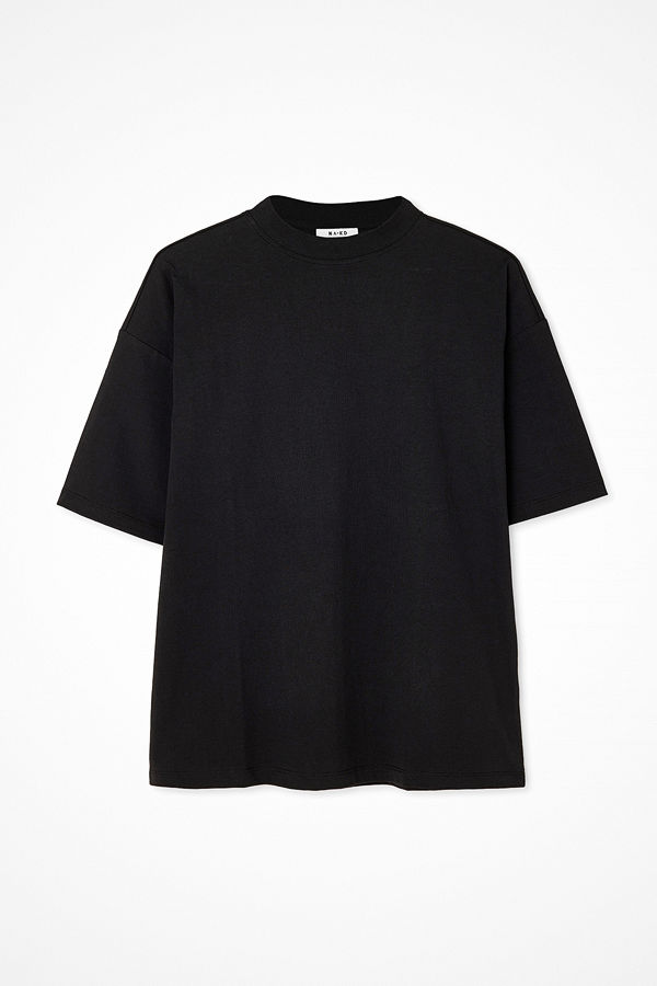 Oversized t-shirt med nerhasade axlar svart