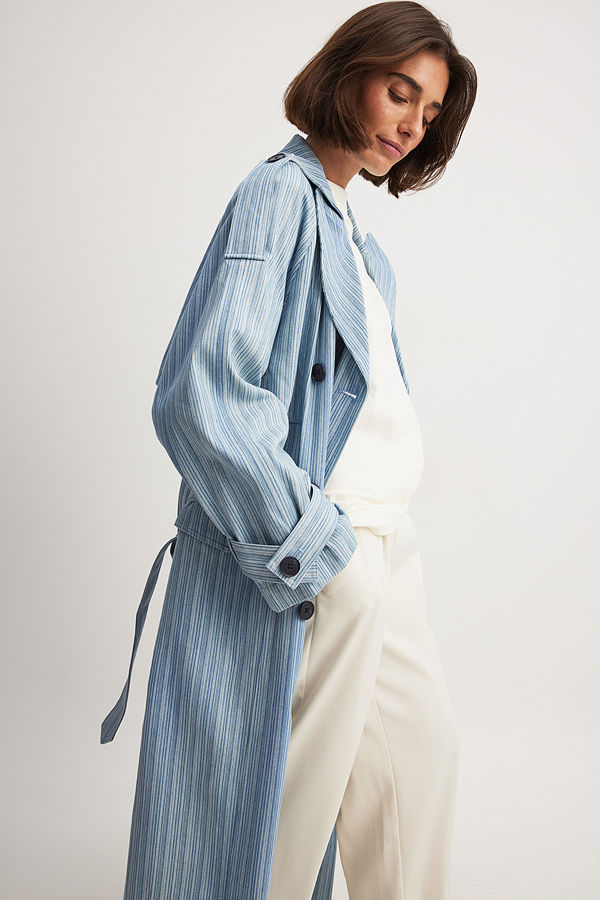 The Hanna Schönberg Edit Oversized randig trenchcoat med bälte blå