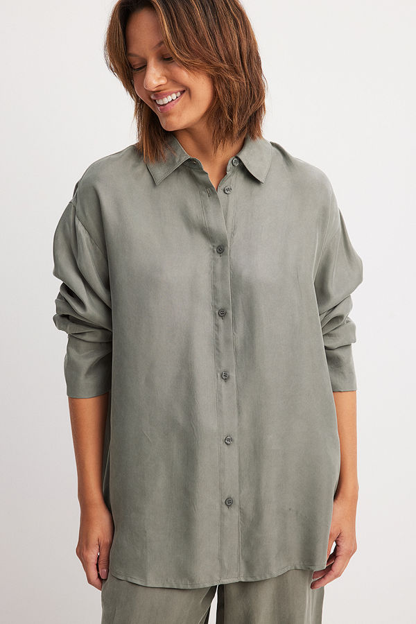 NA-KD Skjorta i cupro grön